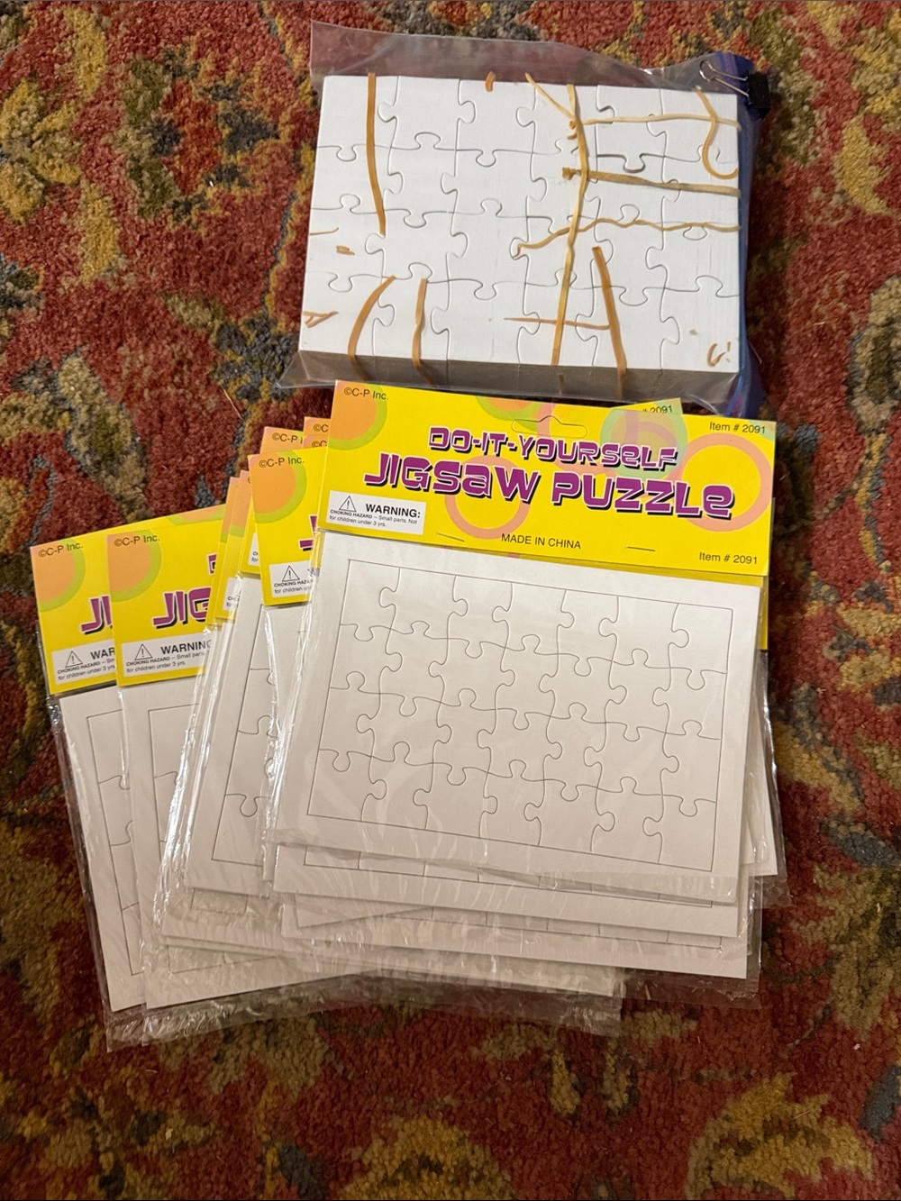 Do-It-Yourself White Jigsaw Puzzle Set - 20+